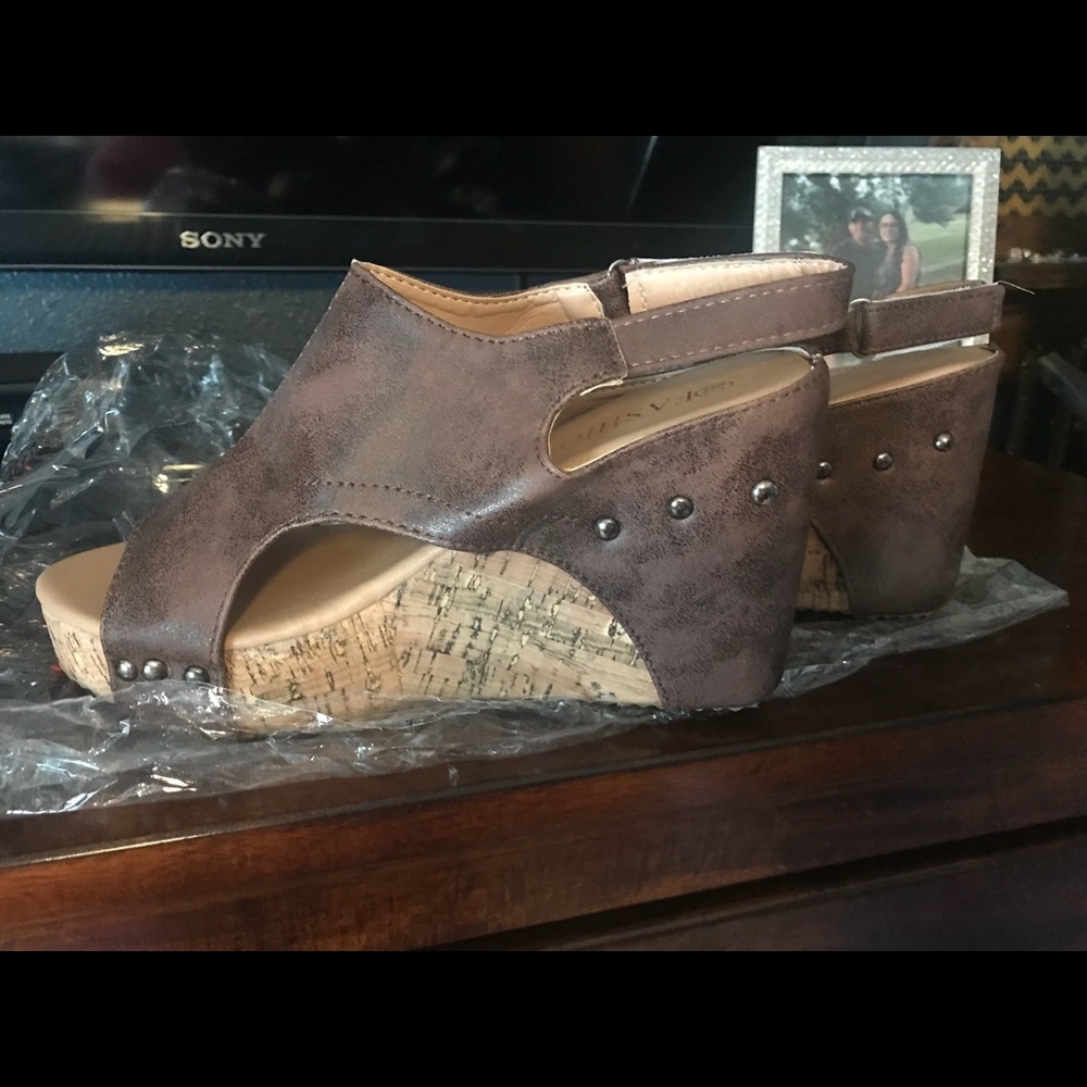 Women’s Shoes